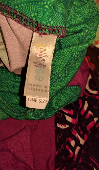 NWOT LULAROE IMAGES ONE SIZE LEGGINGS. - Picture 4 of 7